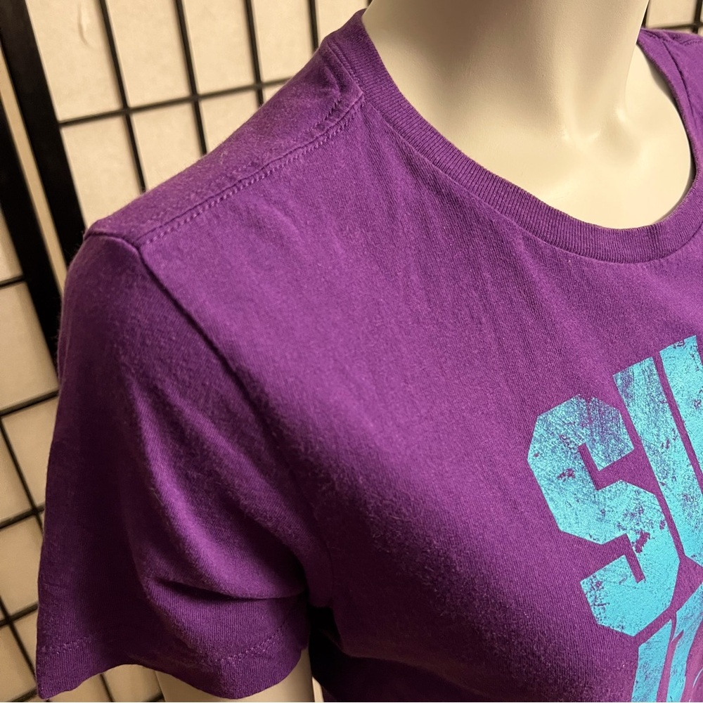 NIKE Women’s Graphic Crewneck Short Sleeve Tee - Picture 3 of 6